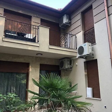 Siofok Aranypart Apartmanok * שיופוק