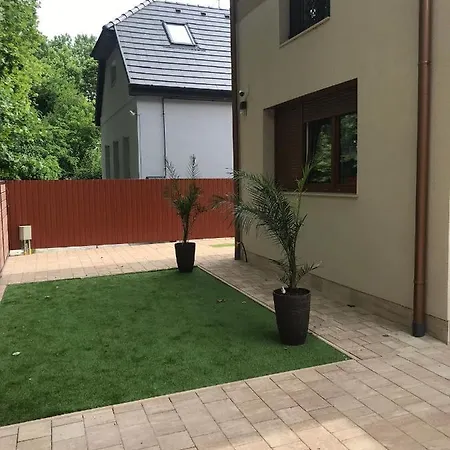 Siofok Aranypart Apartmanok דירה *