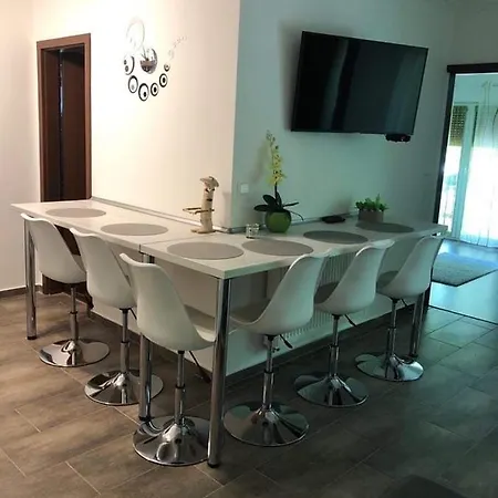 Siofok Aranypart Apartmanok דירה *