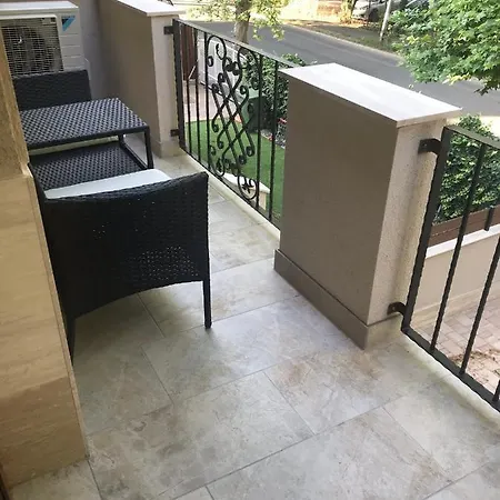 Siofok Aranypart Apartmanok * שיופוק