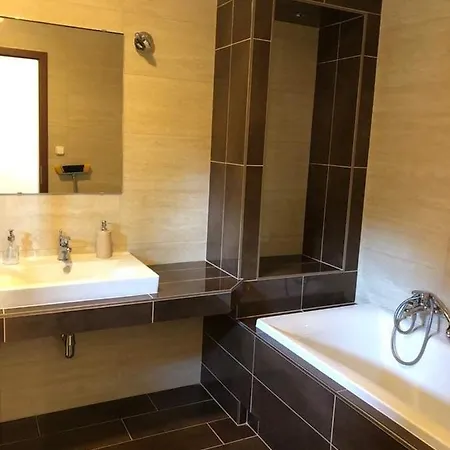 Siofok Aranypart Apartmanok דירה *
